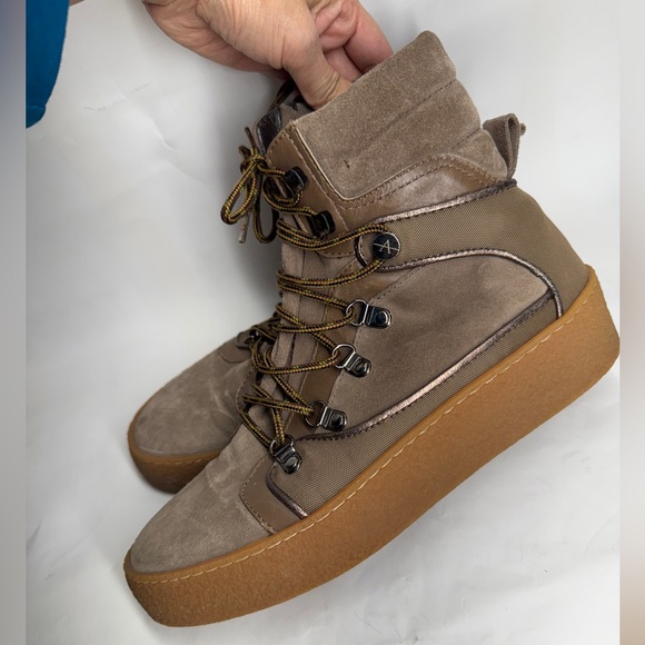 Aquatalia Gabriella Suede Platform High-Top Sneakers Taupe Men's 8 Italy Made - Picture 10 of 15